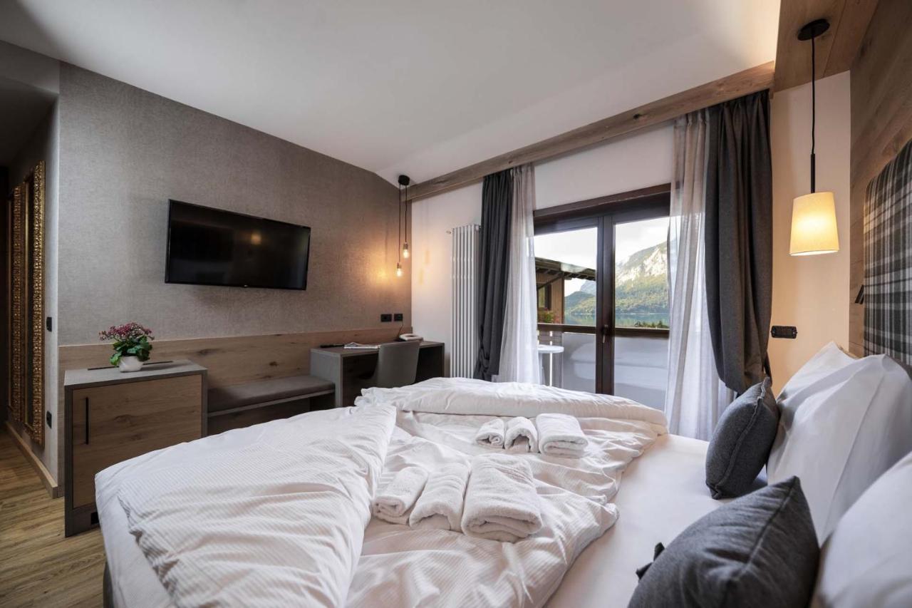 Ariston Lake View Hotel Molveno Exterior photo
