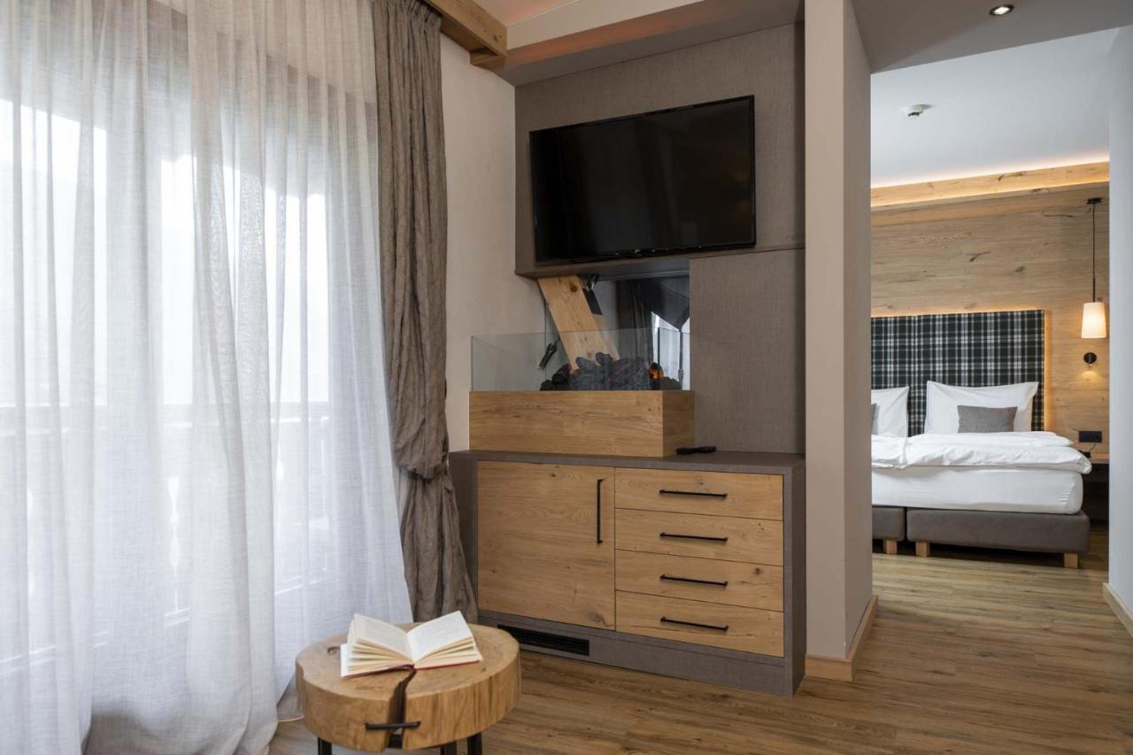 Ariston Lake View Hotel Molveno Exterior photo