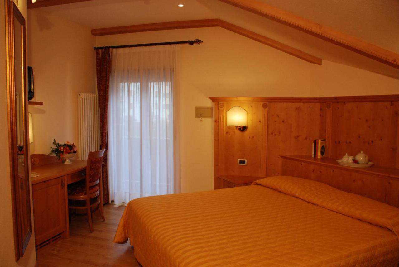 Ariston Lake View Hotel Molveno Exterior photo